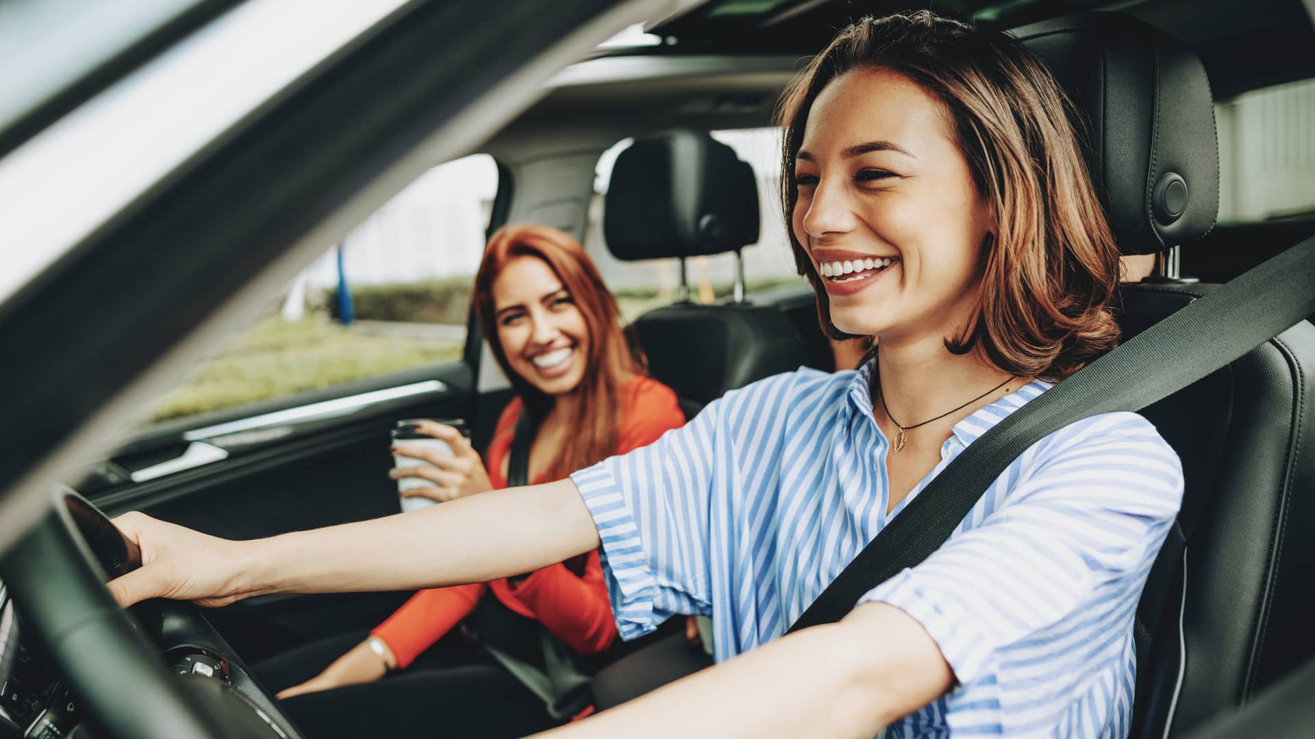 Axa, seguros de coche: modalidades, teléfono y opiniones