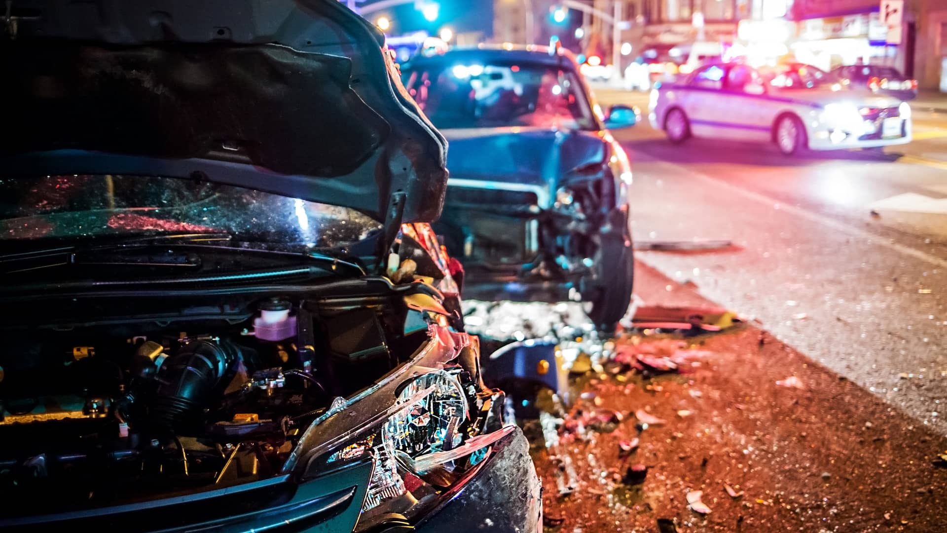 Accidente implicados varios coches en la cual tienen que dar parte a la compañía liberty seguros