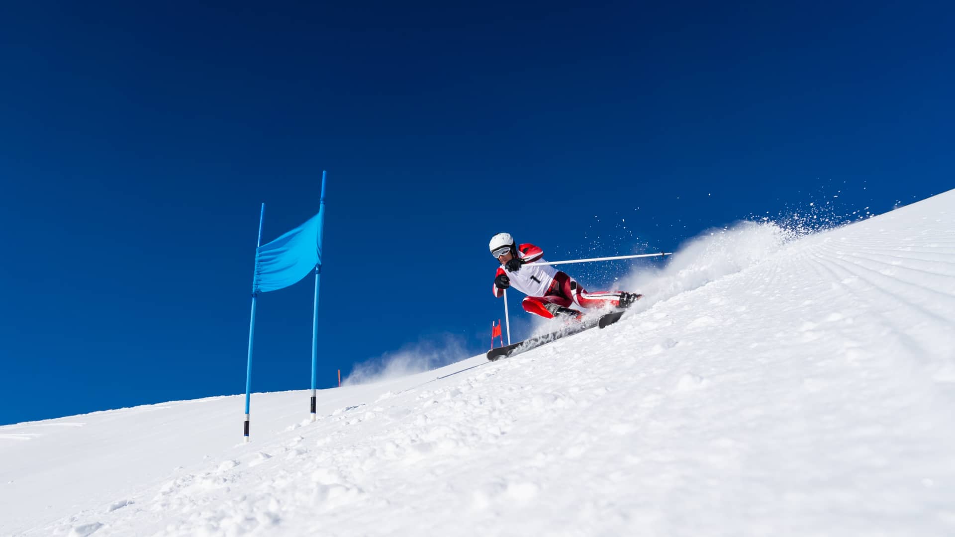 Seguro esquí fuera pistas: ¿cómo practicarlo?, coberturas y compañías