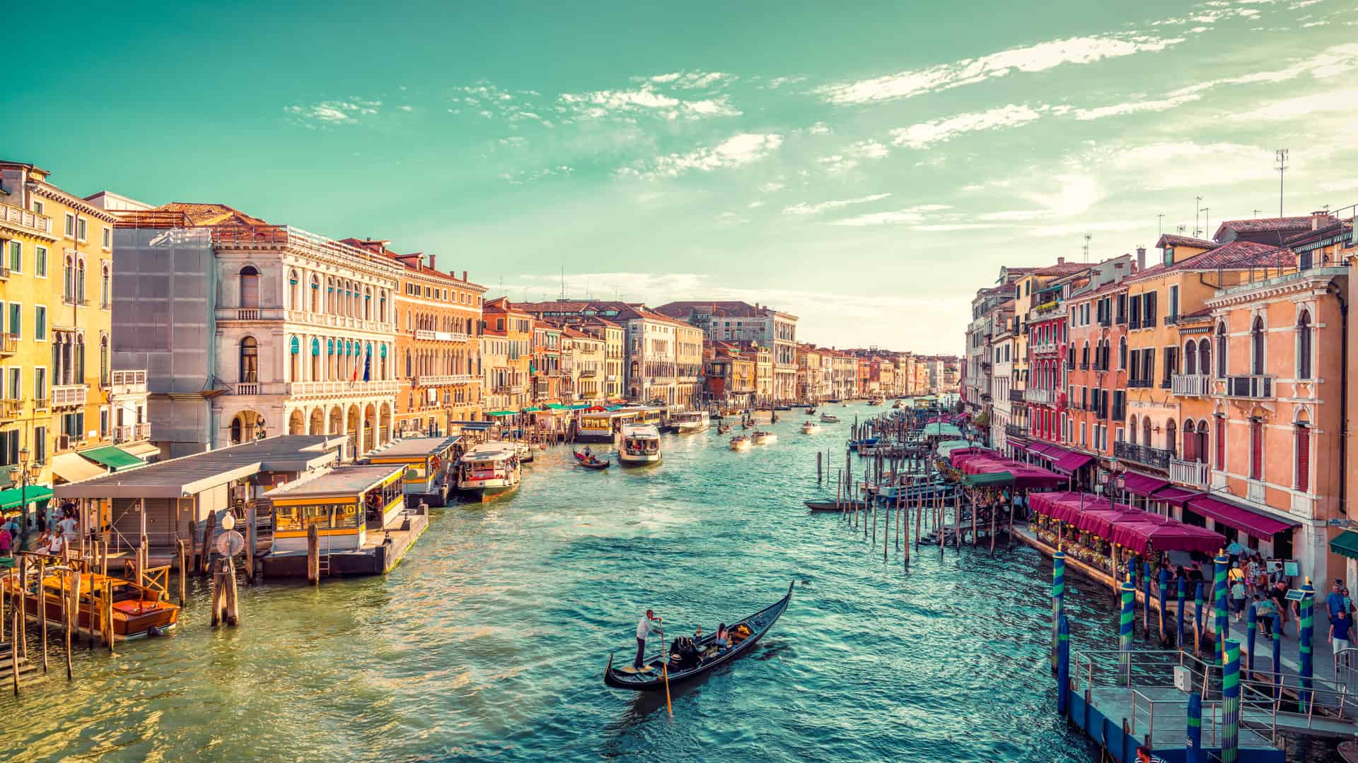 Vista del Gran Canal de Venecia.Lugar para el cual se puede contratar un seguro de viaje